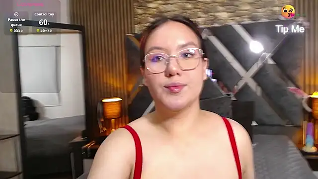 Lana sweett2 online show from April 10, 2026, 3:35 am