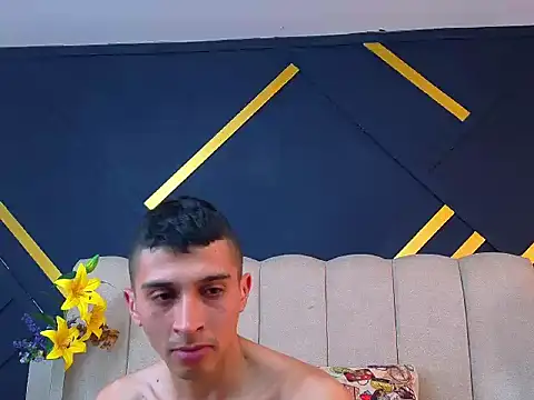 Snapshot of MiaANDronyy chatting on March 29, 2026, 7:26 pm MiaANDronyy online show from March 29, 2026, 7:26 pm