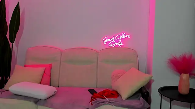 Cassy-Foxy online show from April 1, 2026, 1:41 pm