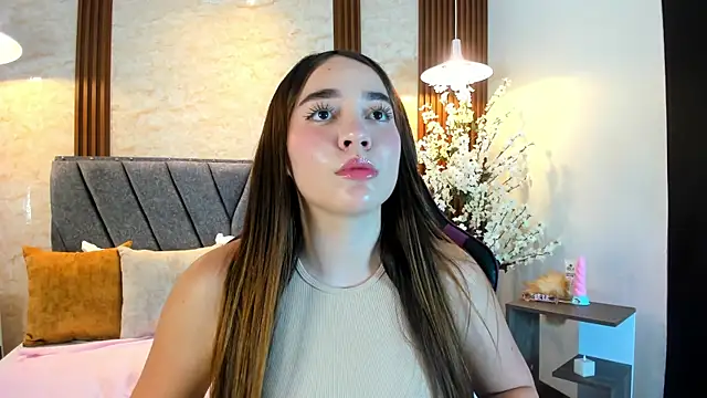 Anissa m  online show from March 29, 2026, 6:42 pm