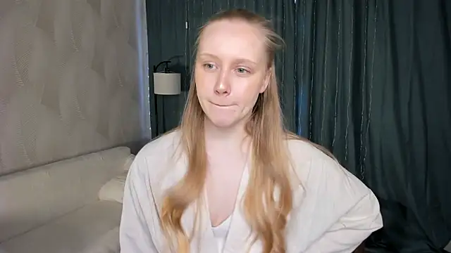 VestaBowmer online show from April 6, 2026, 7:42 am