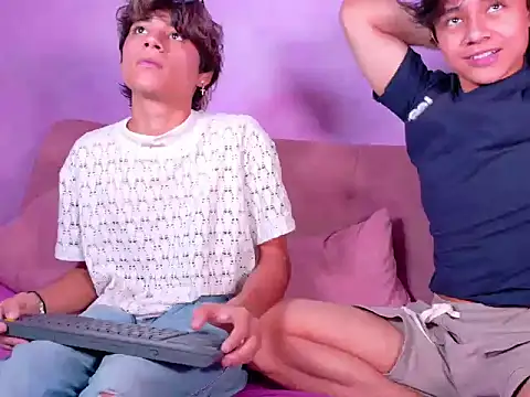 Snapshot of Max_gold chatting on March 31, 2026, 3:36 pm Max gold online show from March 31, 2026, 3:36 pm