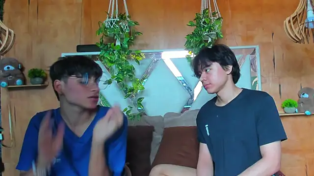 Snapshot of Max_gold chatting on April 8, 2026, 4:08 pm Max gold online show from April 8, 2026, 4:08 pm