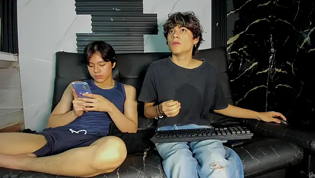 Snapshot of Max_gold chatting on April 2, 2026, 3:08 pm Max gold online show from April 2, 2026, 3:08 pm