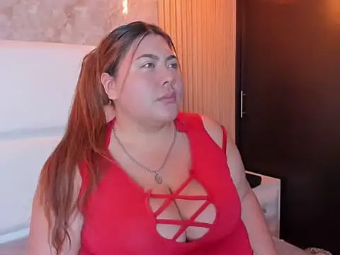 Snapshot of TiffanyMonrowHL chatting on April 14, 2026, 2:55 pm TiffanyMonrowHL online show from April 14, 2026, 2:55 pm