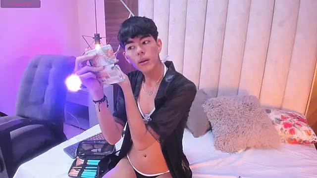 Snapshot of CAROLYNFOSTER chatting on March 28, 2026, 10:27 am CAROLYNFOSTER online show from March 28, 2026, 10:27 am