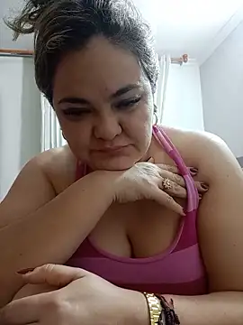 Snapshot of Natashablade__ chatting on June 17, 2026, 3:28 am Natashablade online show from June 17, 2026, 3:28 am