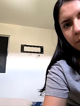 Annarhode online show from April 10, 2026, 7:10 pm