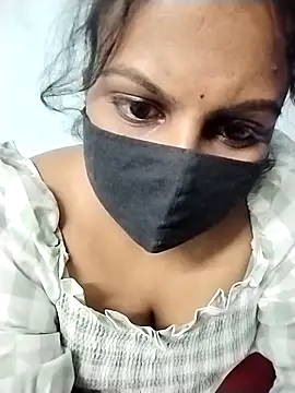 honeyflowerr online show from April 16, 2026, 5:14 pm