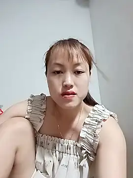 Snapshot of -Bitilu- chatting on June 19, 2026, 2:01 pm -Bitilu- online show from June 19, 2026, 2:01 pm