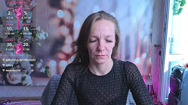 jesica mooonn online show from April 4, 2026, 5:36 am