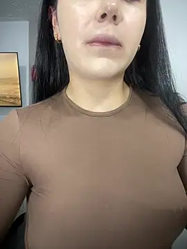 Snapshot of Cami_olarte chatting on June 23, 2026, 8:18 pm Cami olarte online show from June 23, 2026, 8:18 pm