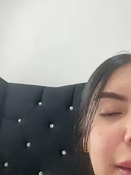 Snapshot of Cami_olarte chatting on June 1, 2026, 6:13 am Cami olarte online show from June 1, 2026, 6:13 am