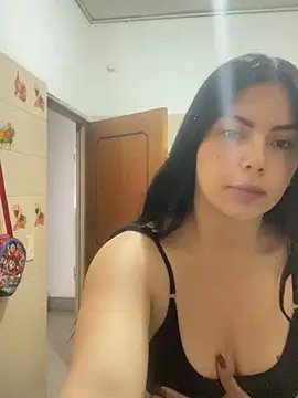 Snapshot of Cami_olarte chatting on July 7, 2026, 1:14 pm Cami olarte online show from July 7, 2026, 1:14 pm