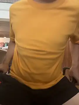 Snapshot of Titanryu chatting on March 31, 2026, 3:52 am Titanryu online show from March 31, 2026, 3:52 am