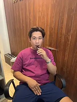 Snapshot of Titanryu chatting on April 6, 2026, 3:13 am Titanryu online show from April 6, 2026, 3:13 am