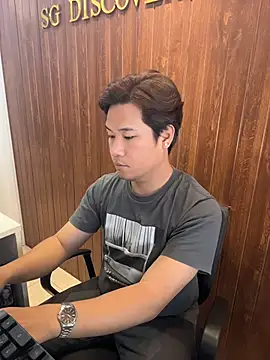 Snapshot of Titanryu chatting on April 15, 2026, 1:55 am Titanryu online show from April 15, 2026, 1:55 am