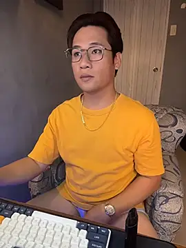 Snapshot of Titanryu chatting on April 12, 2026, 5:11 am Titanryu online show from April 12, 2026, 5:11 am