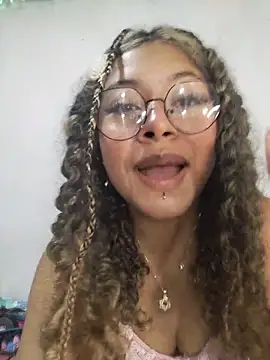 KatyBelle  online show from May 29, 2026, 6:03 pm