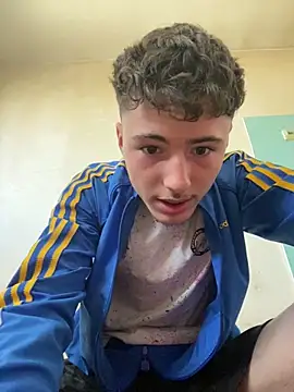 denysio69 online show from April 4, 2026, 7:48 am