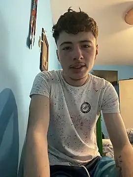 denysio69 online show from April 17, 2026, 6:38 am