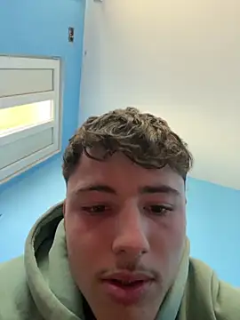 denysio69 online show from April 14, 2026, 9:47 am