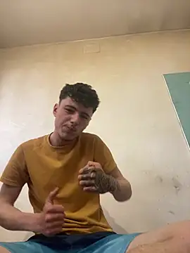 denysio69 online show from April 8, 2026, 9:22 am