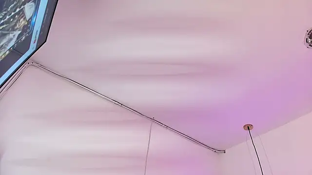 scarlett turner  online show from March 28, 2026, 1:23 pm