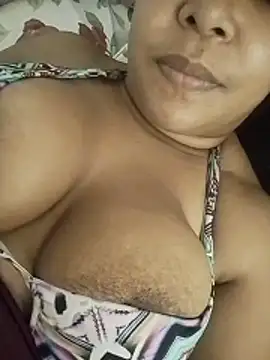 kimberlly25 online show from April 2, 2026, 11:39 am