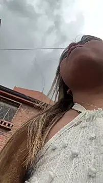 NinaValencia  online show from March 31, 2026, 8:11 pm