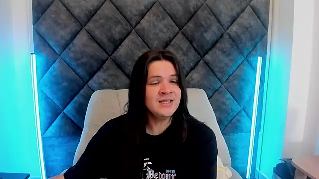 Snapshot of MatthewDavis_ chatting on April 5, 2026, 11:39 am MatthewDavis online show from April 5, 2026, 11:39 am