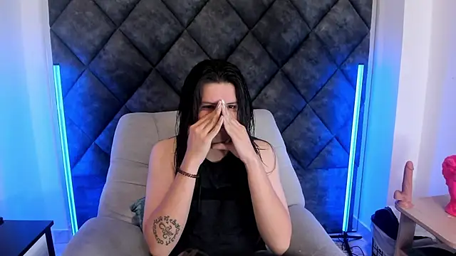 Snapshot of MatthewDavis_ chatting on April 16, 2026, 11:33 am MatthewDavis online show from April 16, 2026, 11:33 am