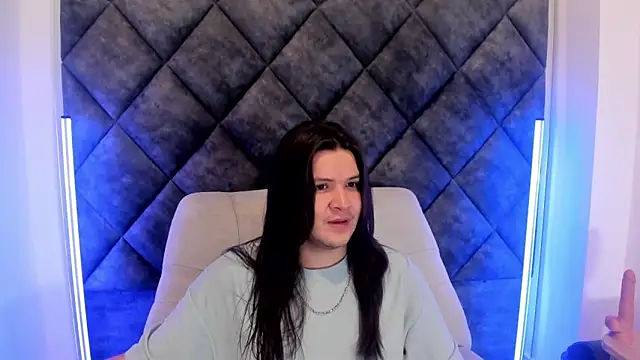 Snapshot of MatthewDavis_ chatting on April 7, 2026, 11:23 am MatthewDavis online show from April 7, 2026, 11:23 am