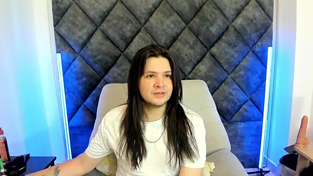 Snapshot of MatthewDavis_ chatting on April 9, 2026, 11:27 am MatthewDavis online show from April 9, 2026, 11:27 am