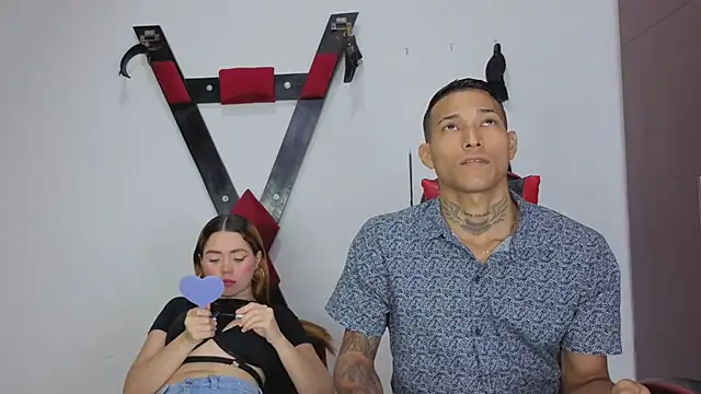 Snapshot of Hana_and_Zeta2026 chatting on April 5, 2026, 12:12 pm Hana and Zeta2026 online show from April 5, 2026, 12:12 pm