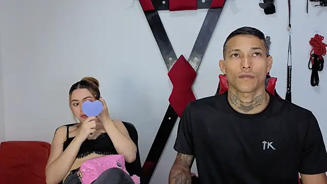 Snapshot of Hana_and_Zeta2026 chatting on April 14, 2026, 12:21 pm Hana and Zeta2026 online show from April 14, 2026, 12:21 pm