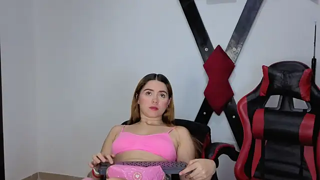 Snapshot of Hana_and_Zeta2026 chatting on April 13, 2026, 12:42 pm Hana and Zeta2026 online show from April 13, 2026, 12:42 pm