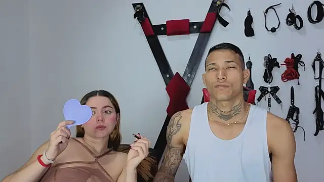 Snapshot of Hana_and_Zeta2026 chatting on April 16, 2026, 12:39 pm Hana and Zeta2026 online show from April 16, 2026, 12:39 pm