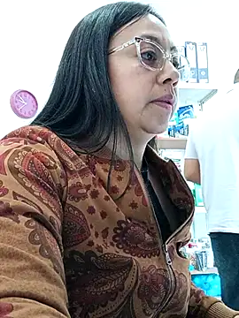 Snapshot of Violeta--7 chatting on April 16, 2026, 2:51 pm Violeta--7 online show from April 16, 2026, 2:51 pm