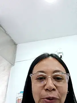 Snapshot of Violeta--7 chatting on April 15, 2026, 7:58 pm Violeta--7 online show from April 15, 2026, 7:58 pm