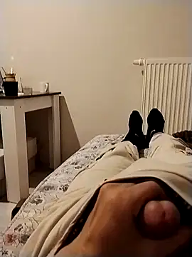 y2561 online show from April 18, 2026, 7:29 pm