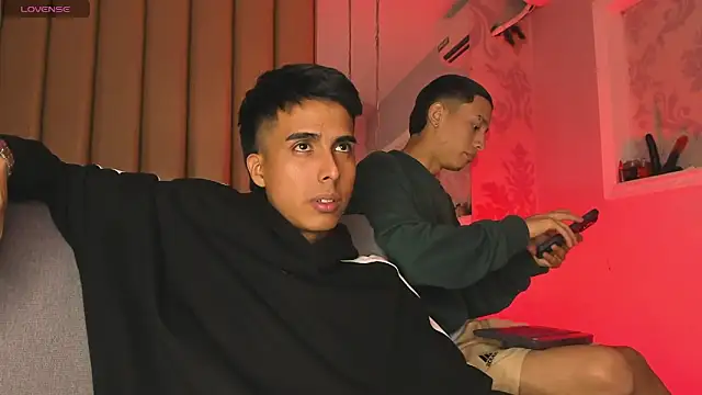 MaicolSmiith  online show from April 8, 2026, 1:29 am