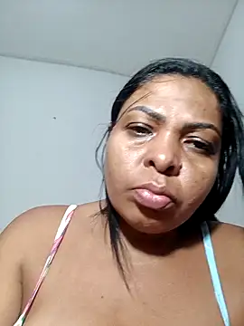 Snapshot of Crislover77 chatting on April 16, 2026, 2:34 am Crislover77 online show from April 16, 2026, 2:34 am