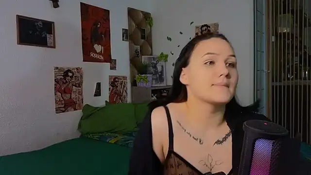 Tori Sweet online show from April 1, 2026, 3:30 am