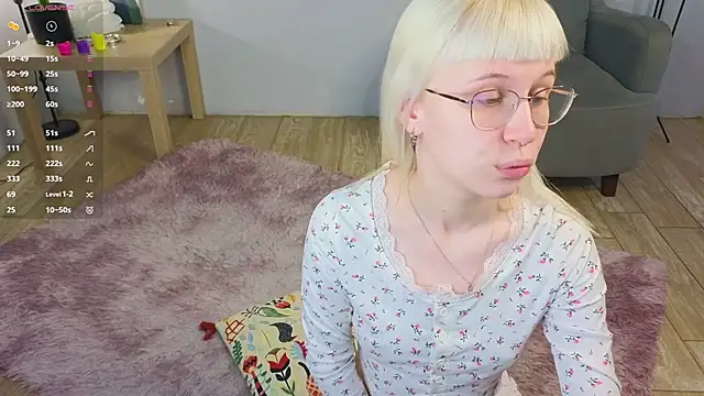 Snapshot of call_me_heaven chatting on April 1, 2026, 3:09 pm call me heaven online show from April 1, 2026, 3:09 pm