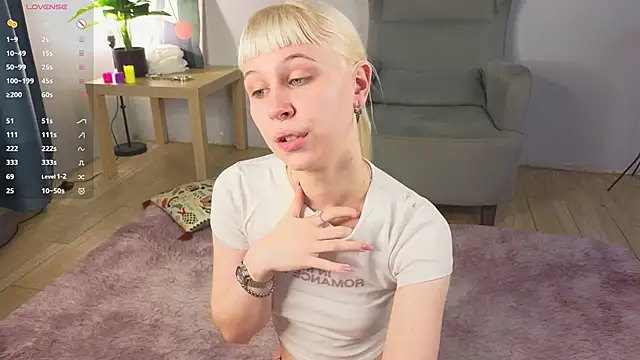 Snapshot of call_me_heaven chatting on March 30, 2026, 3:24 pm call me heaven online show from March 30, 2026, 3:24 pm