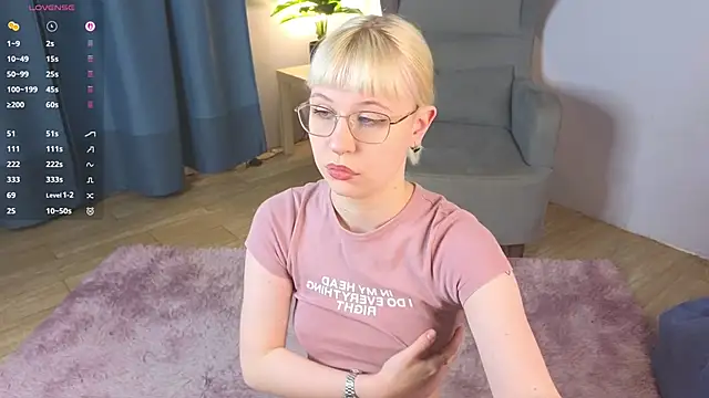 Snapshot of call_me_heaven chatting on May 3, 2026, 3:15 pm call me heaven online show from May 3, 2026, 3:15 pm