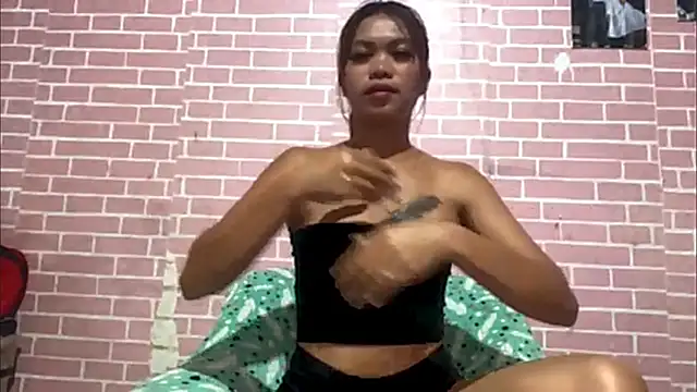 NatalyaDelille online show from April 1, 2026, 11:11 am