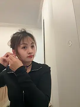 Snapshot of Yang_218 chatting on May 15, 2026, 6:33 am Yang 218 online show from May 15, 2026, 6:33 am