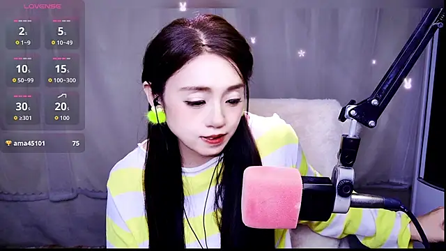 Cuviee online show from April 1, 2026, 1:41 pm